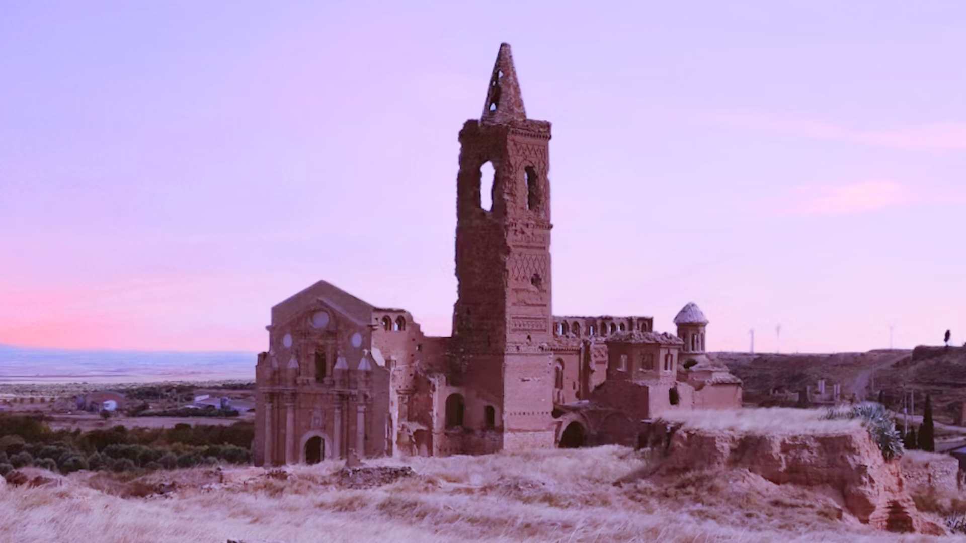 Napušteni gradovi Europe: Priča o zaboravljenim mjestima