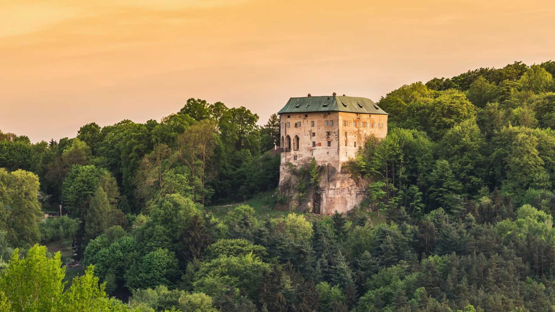 Dvorac Houska u Češkoj: Mračni misterij i rupa do pakla
