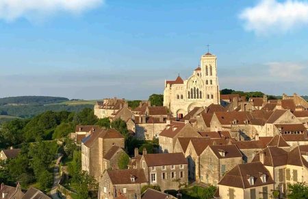 Vézelay: Vodič kroz UNESCO-ovo Vječno brdo u Burgundiji